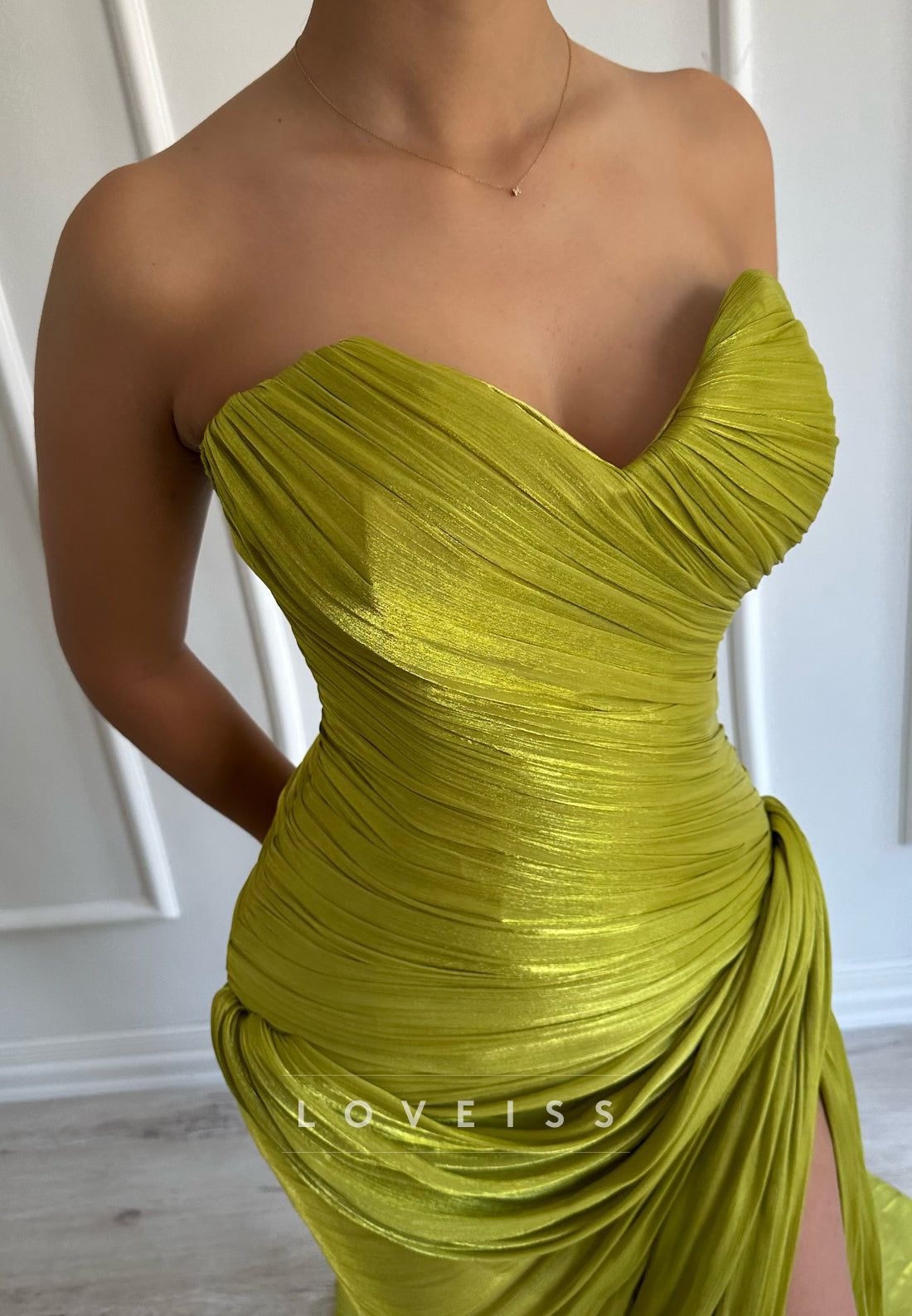 Sweetheart Side Slit Strapless Pleated Sheath Evening Dress