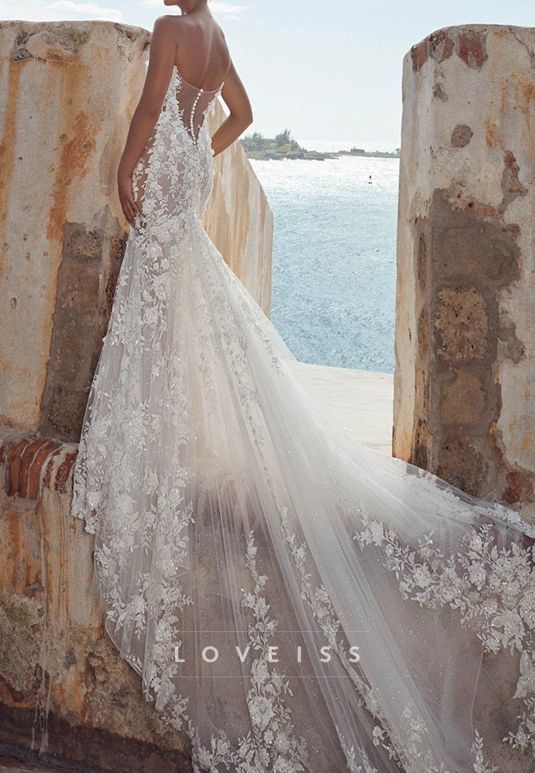 Sweetheart Sleeveless Appliques Mermaid Wedding Dress