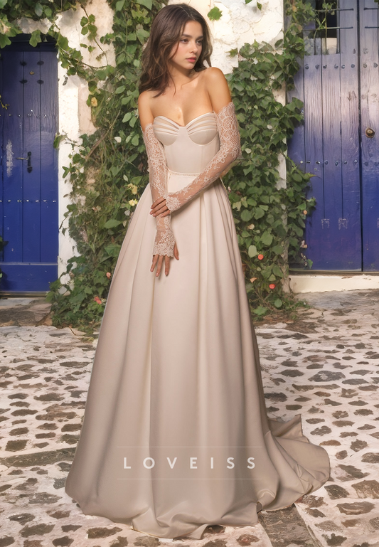 Sweetheart Sleeveless Appliques Pleated A-Line Wedding Dress