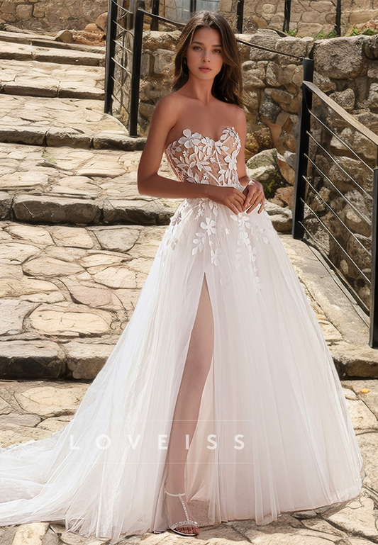 Sweetheart Sleeveless Appliques Tulle A-Line Beach Wedding Dress