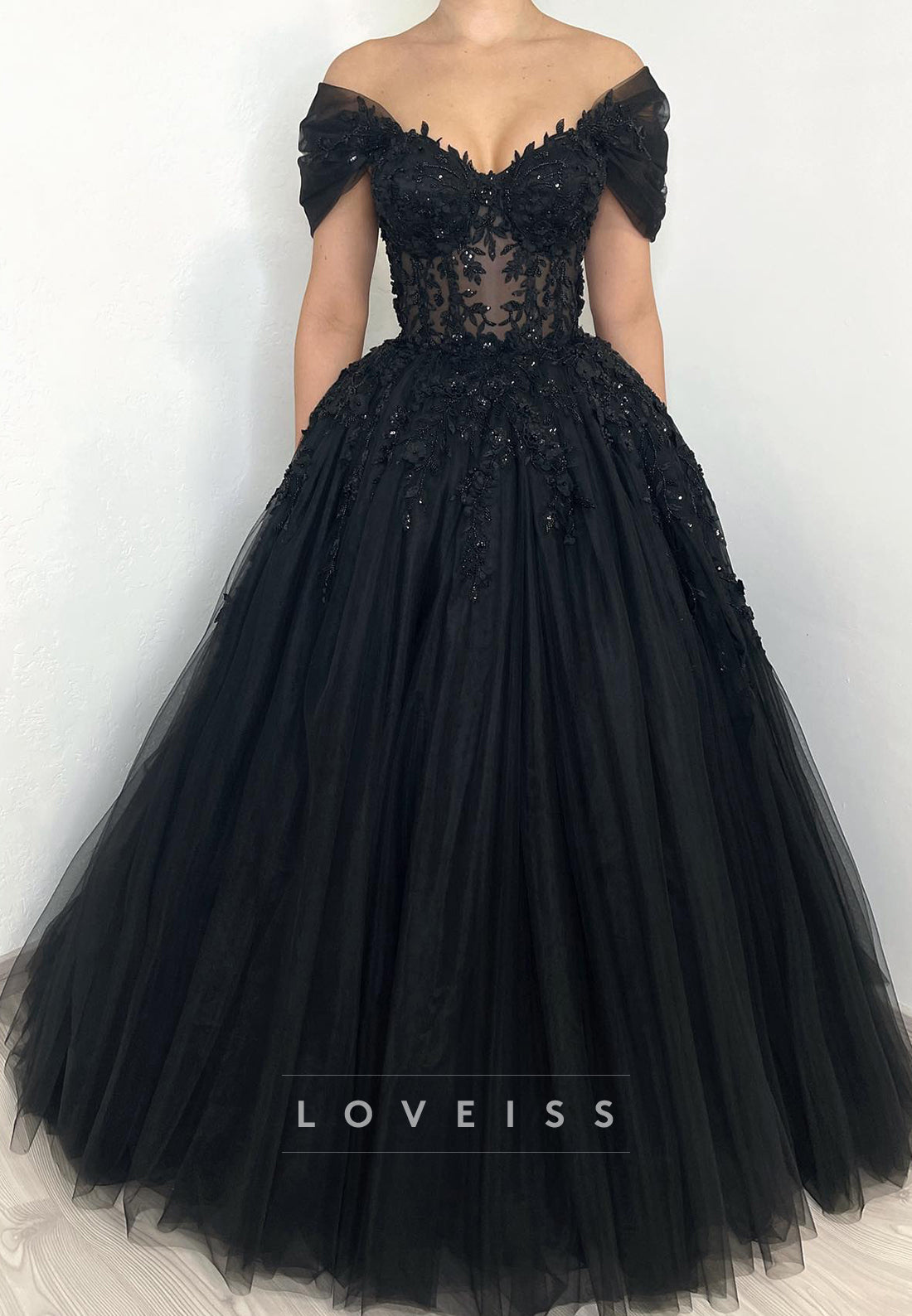 Sweetheart Sleeveless Appliques Tulle A-Line Black Wedding Dress