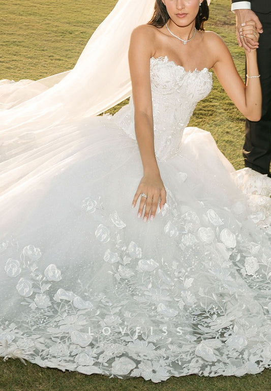 Sweetheart Sleeveless Appliques Tulle A-Line Wedding Dress