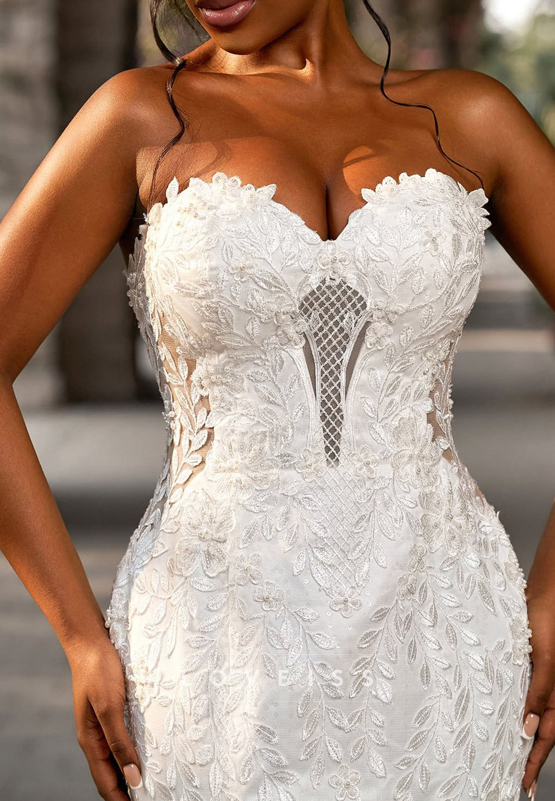 Sweetheart Sleeveless Appliques Tulle Mermaid Wedding Dress