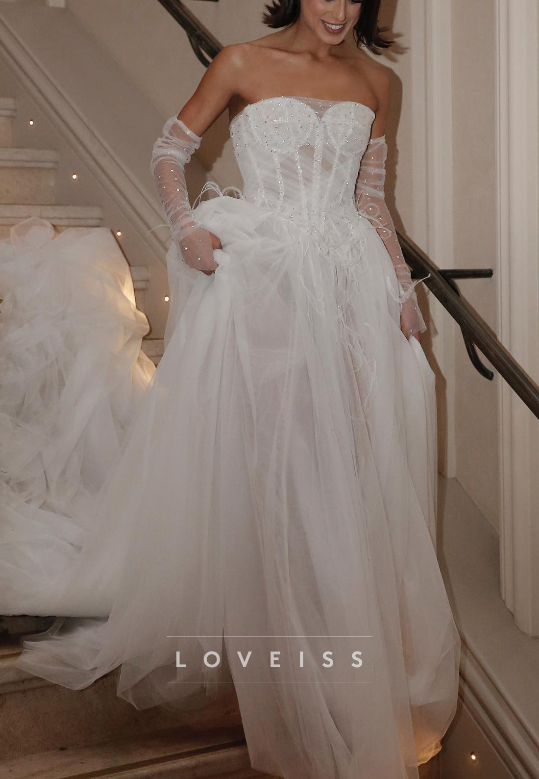 Sweetheart Sleeveless Feathered Tulle A-Line Wedding Dress