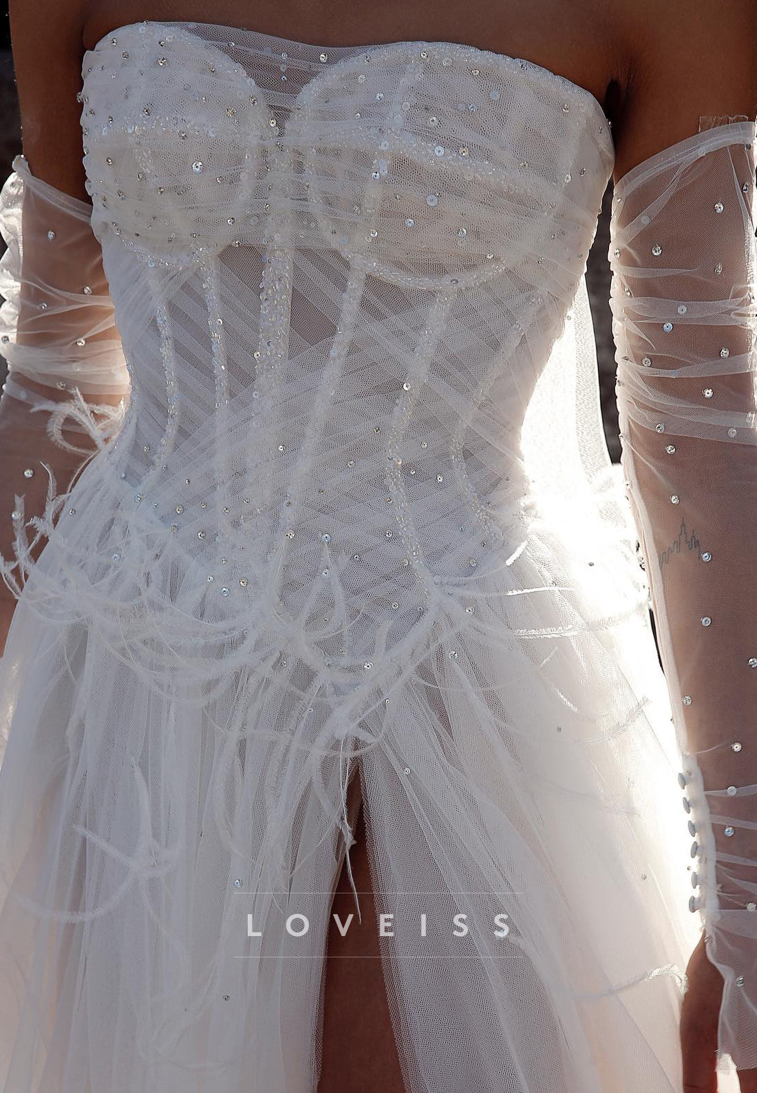 Sweetheart Sleeveless Feathered Tulle A-Line Wedding Dress