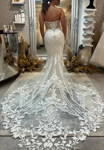 Sweetheart Sleeveless Lace Appliques Mermaid Wedding Dress