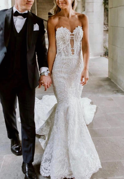 Sweetheart Sleeveless Lace Appliques Mermaid Wedding Dress