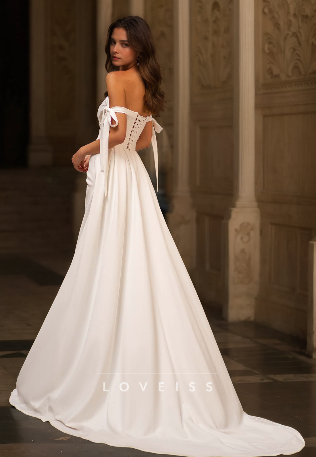 Sweetheart Sleeveless Ruched Side Slit Sheath Beach Wedding Dress