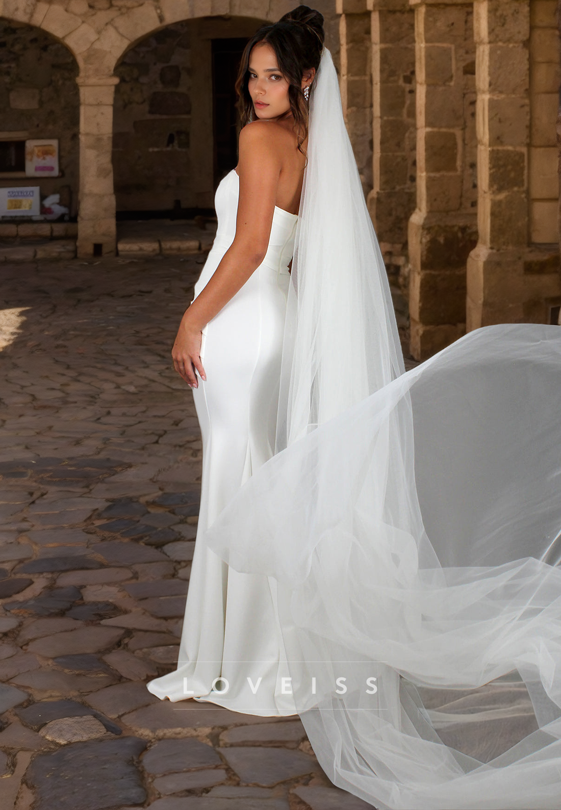 Sweetheart Sleeveless Sleek Mermaid Beach Wedding Dress