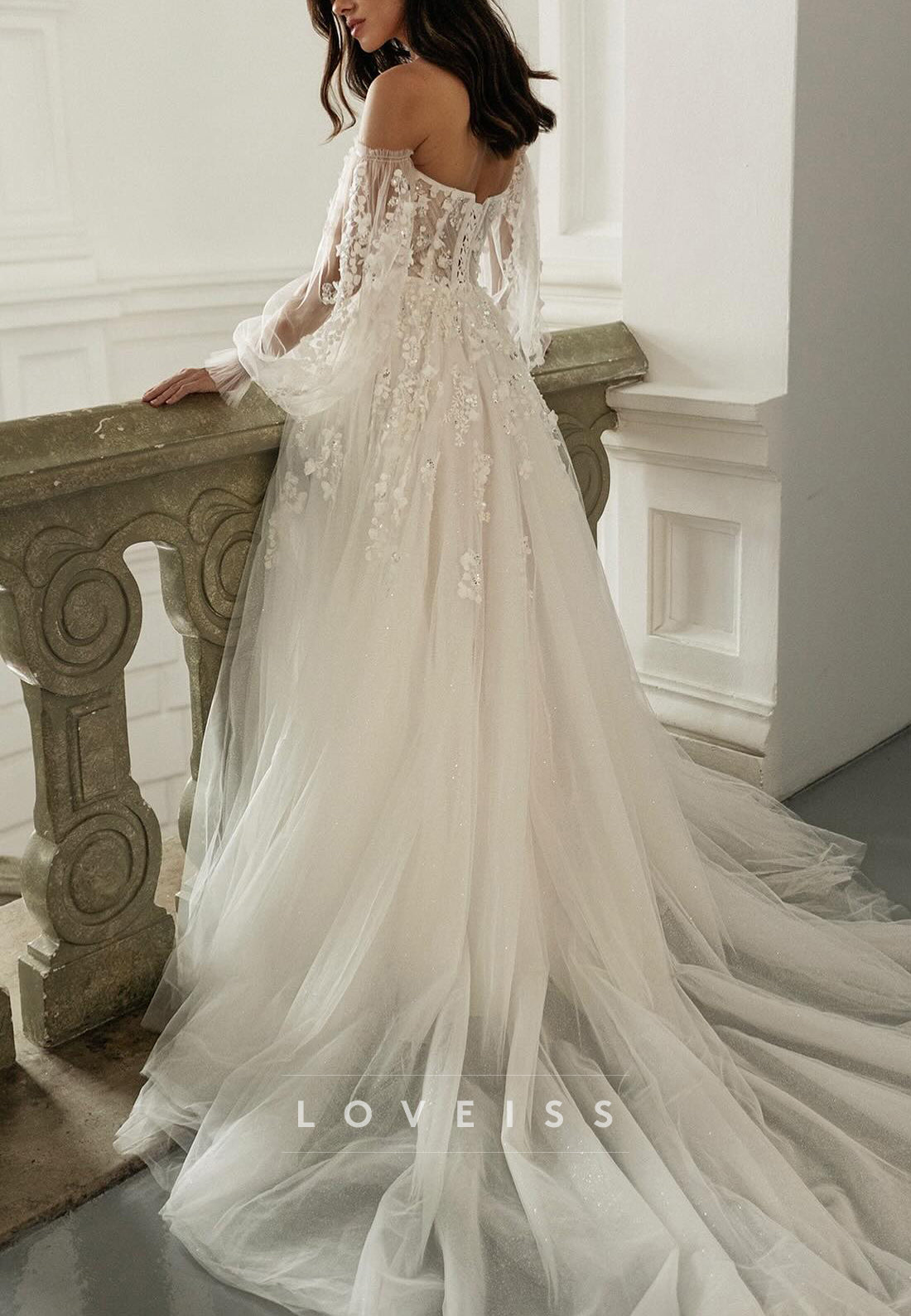 Sweetheart Sleeveless Tulle Floral Embellished A-Line Bridal Gown