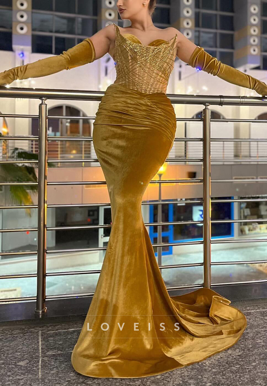 Sweetheart Sleeveless Velvet Beaded Fringe Mermaid Prom Dress