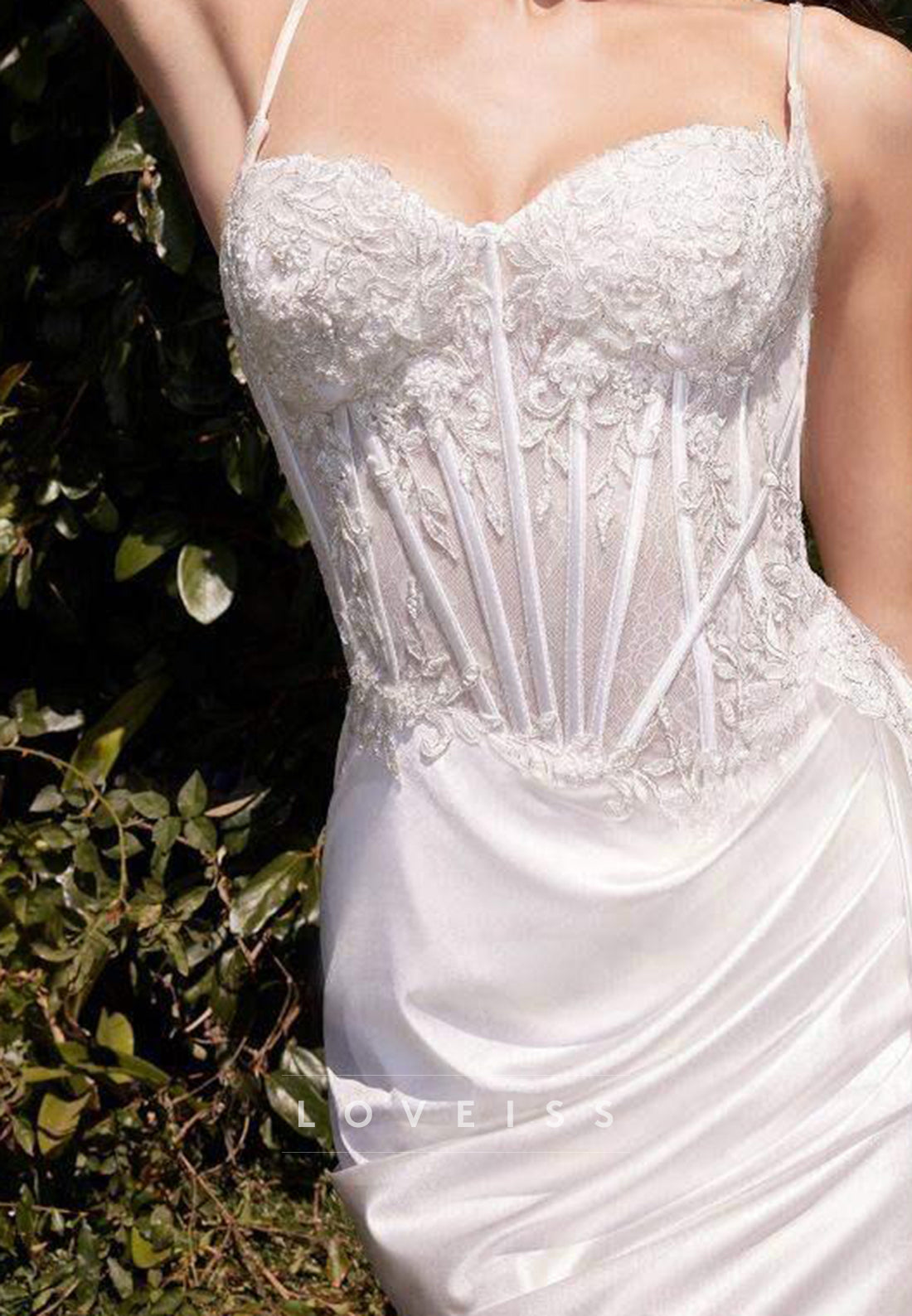 Sweetheart Spaghetti Straps Appliques Sheath Wedding Dress