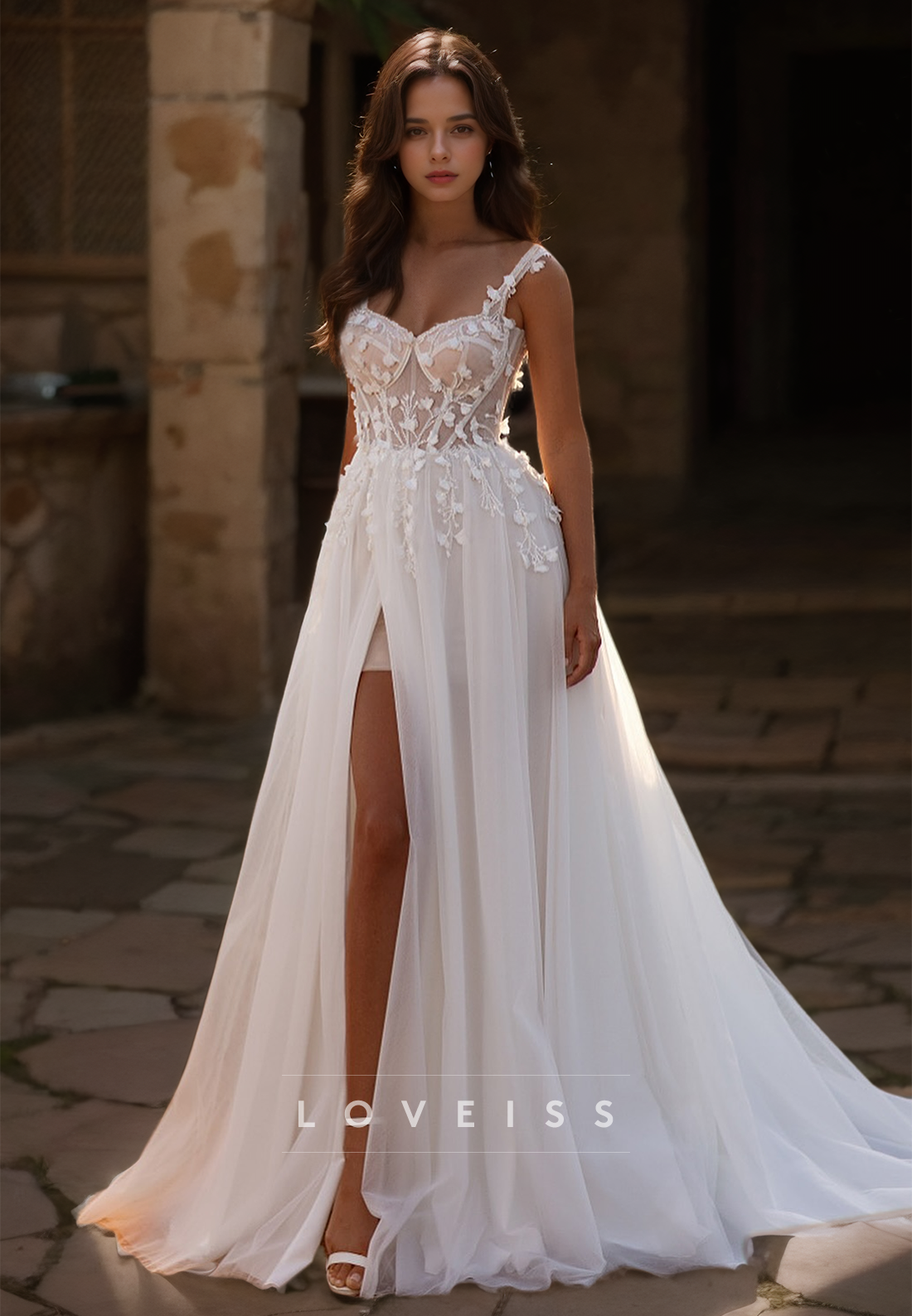 Sweetheart Spaghetti Straps Appliques Tulle A-Line Wedding Dress Loveiss Sweetheart Spaghetti Straps Appliques Tulle A-Line Wedding Dress Loveiss