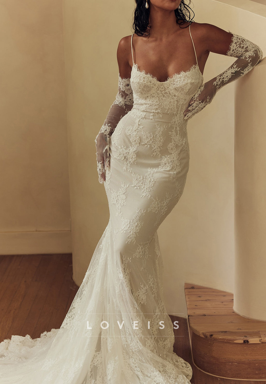 Sweetheart Spaghetti Straps Lace Appliques Mermaid Wedding Dress