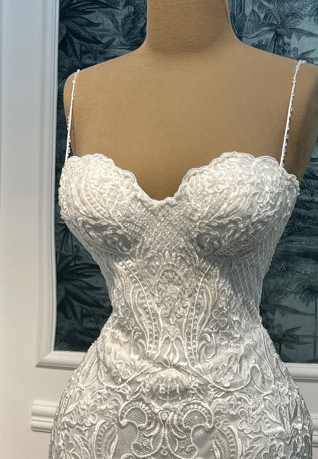 Sweetheart Spaghetti Straps Lace Appliques Mermaid Wedding Dress