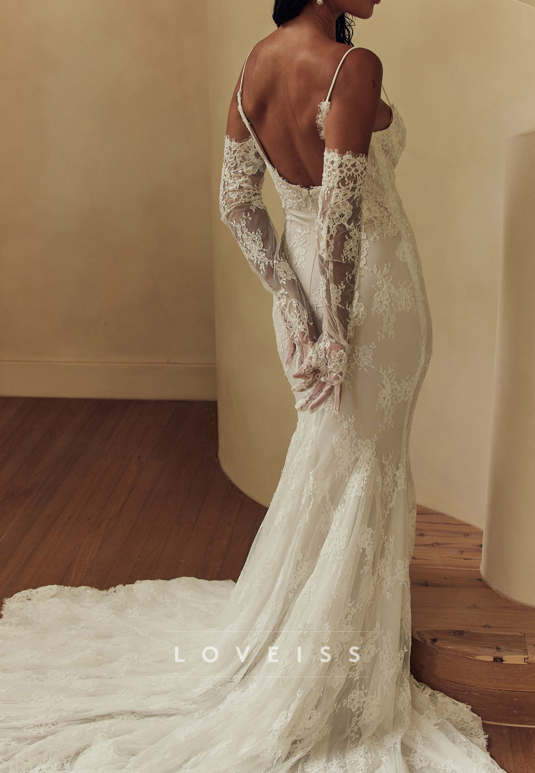 Sweetheart Spaghetti Straps Lace Appliques Mermaid Wedding Dress