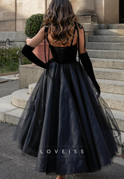 Sweetheart Spaghetti Straps Tulle A-Line Black Midi Wedding Dress