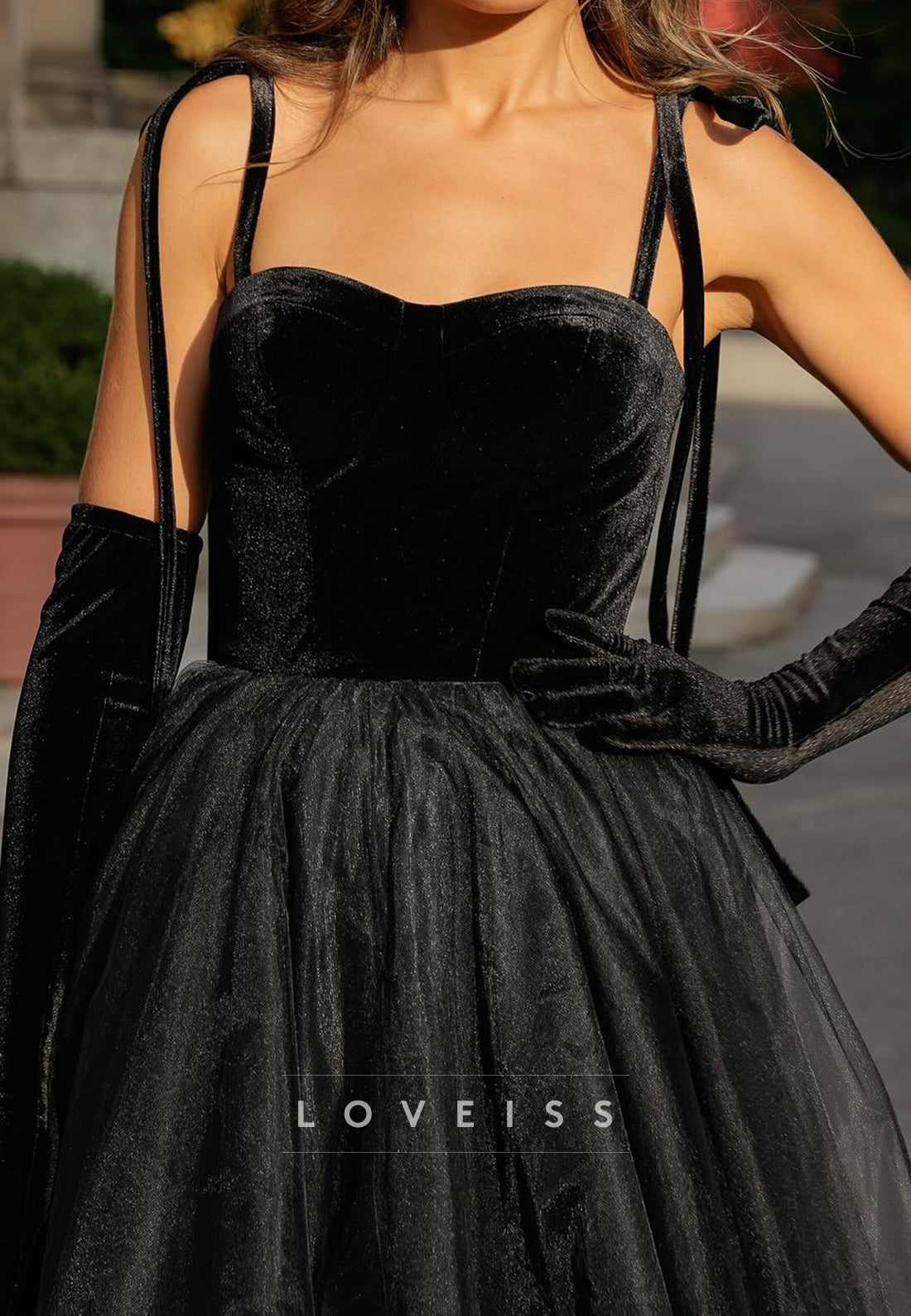 Sweetheart Spaghetti Straps Tulle A-Line Black Midi Wedding Dress
