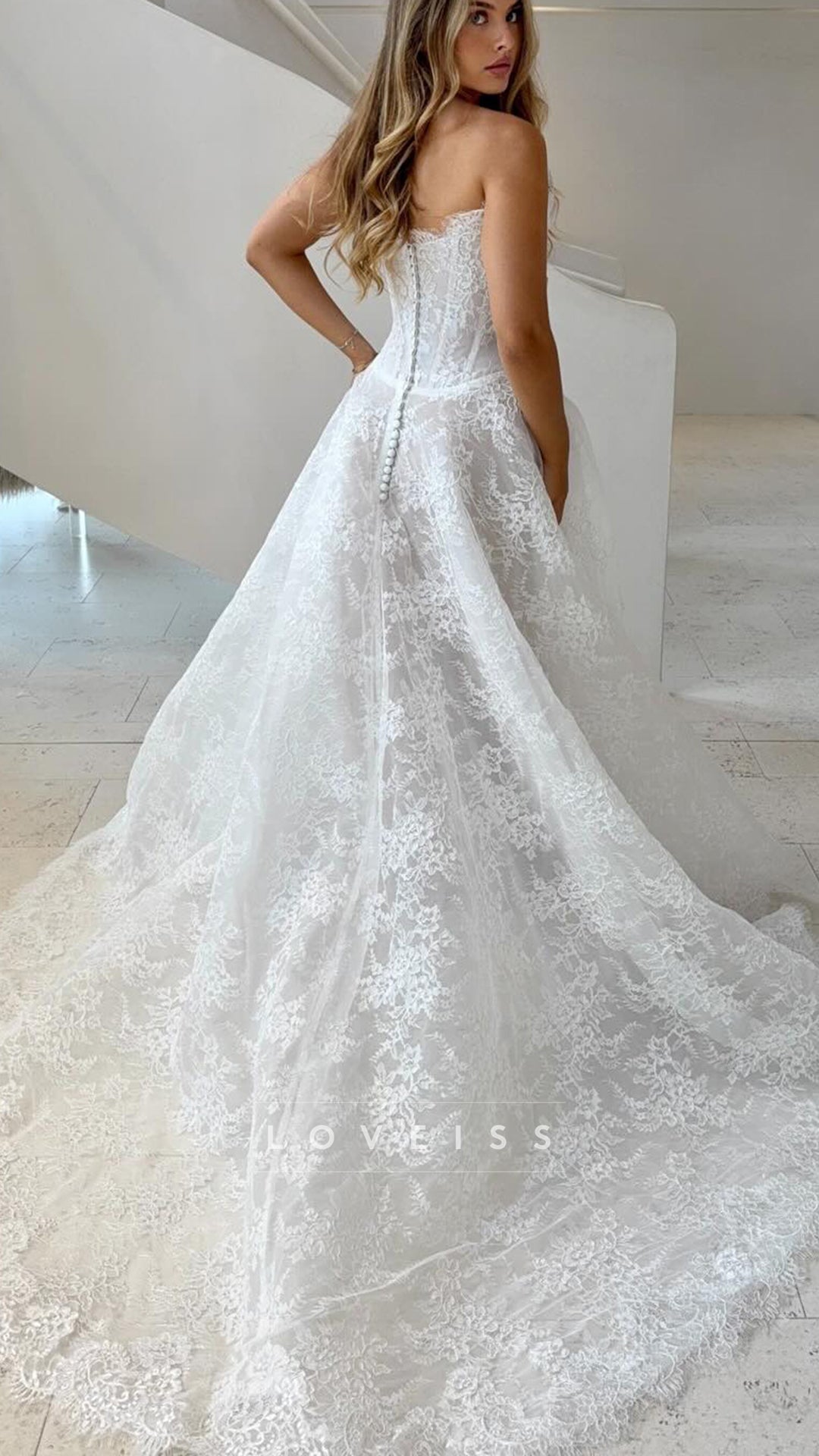 Sweetheart Strapless Lace Appliques A-Line Wedding Dress