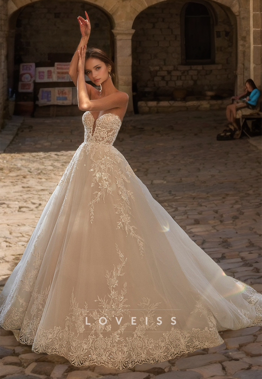 Sweetheart Strapless Lace Appliques Tulle Ball Gown Wedding Dress