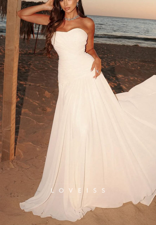 Sweetheart Strapless Pleated A-Line Beach Wedding Dress