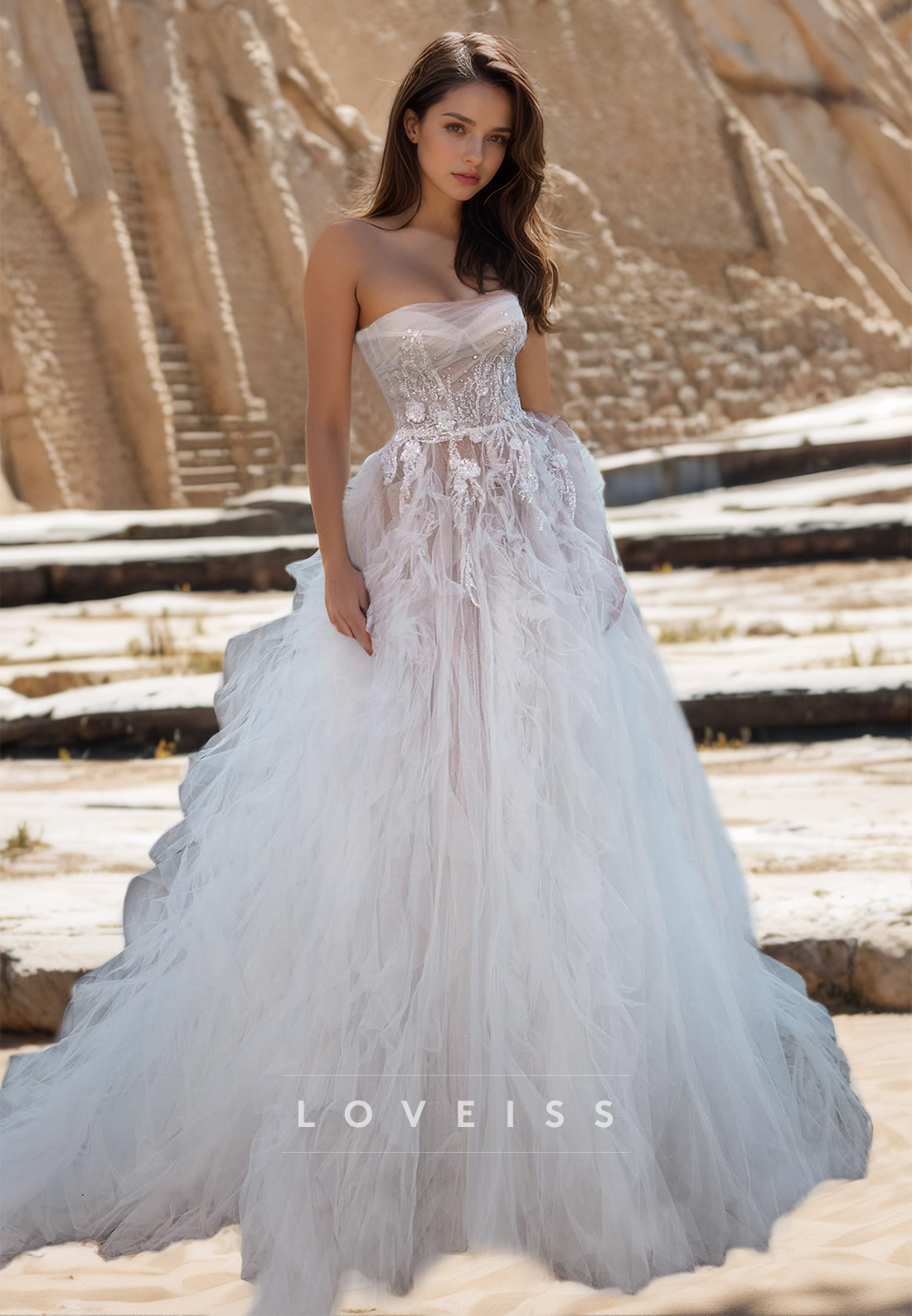 Sweetheart Strapless Tulle Pleated Appliques Ball Gown Wedding Dress