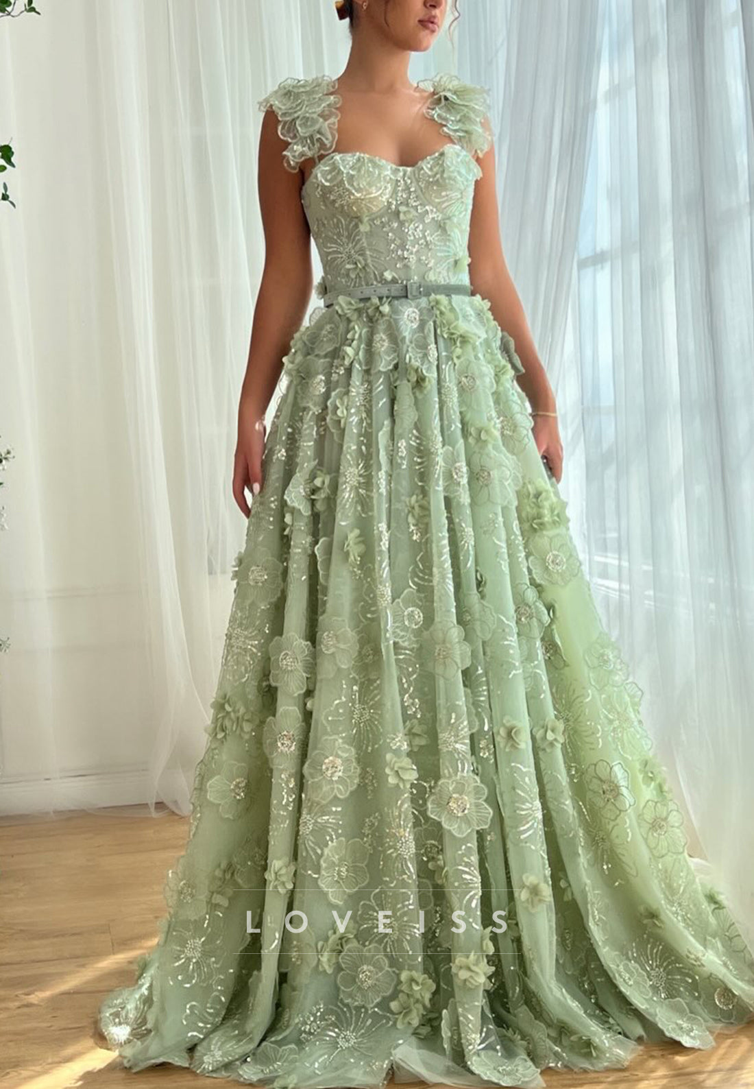 Sweetheart Straps Appliques A-Line Prom Dress