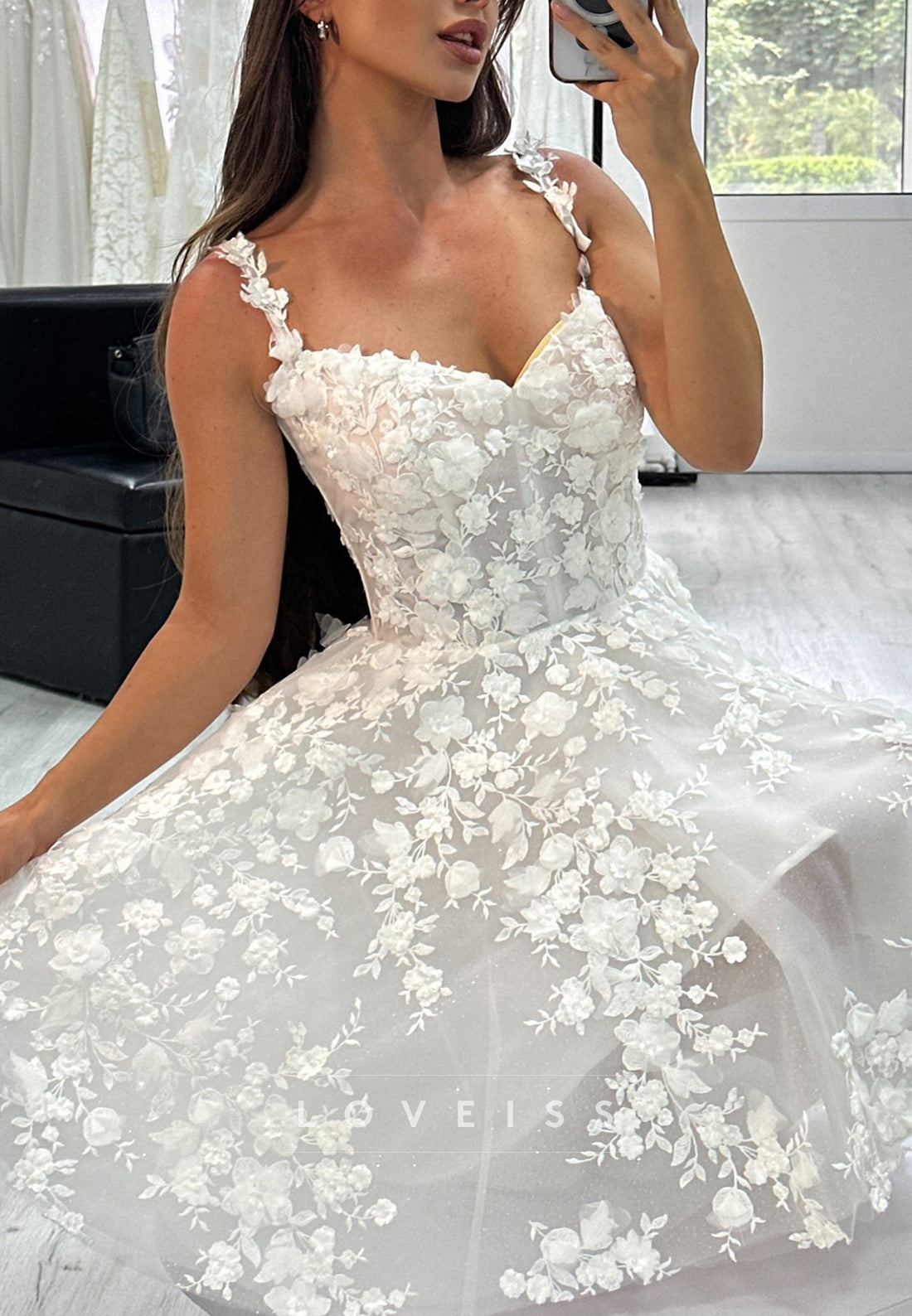 Sweetheart Straps Appliques A-Line Short Wedding Dress