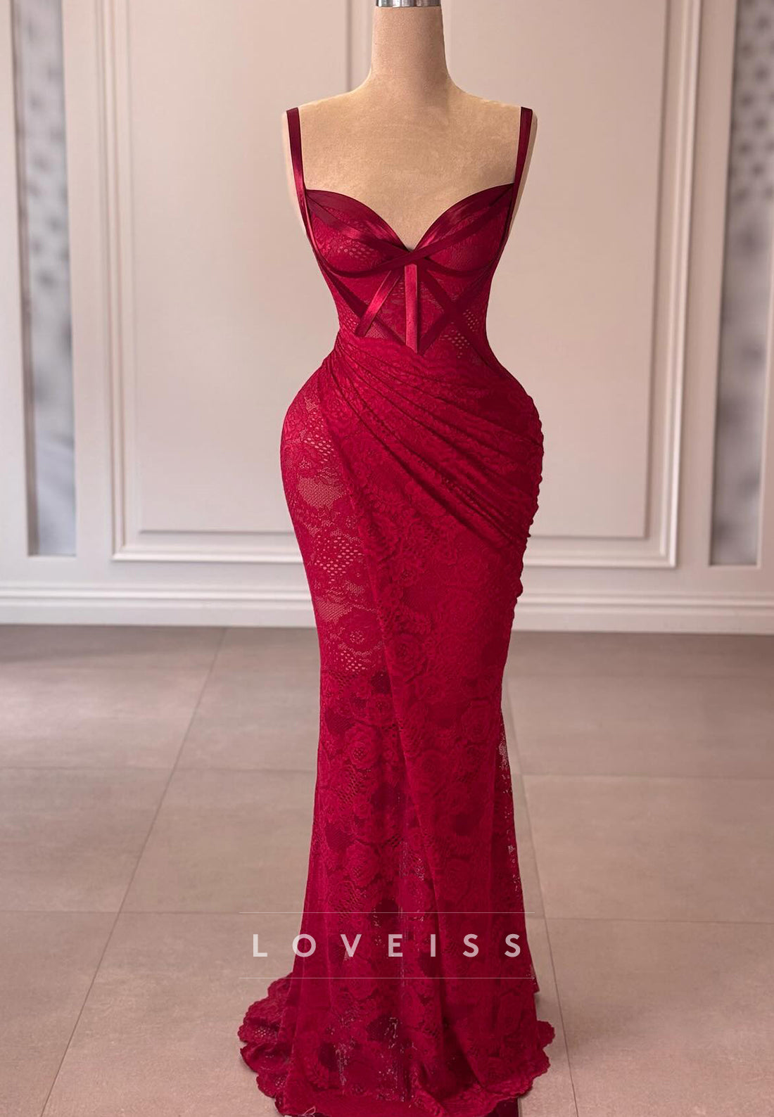 Sweetheart Straps Appliques Mermaid Lace Prom Dress