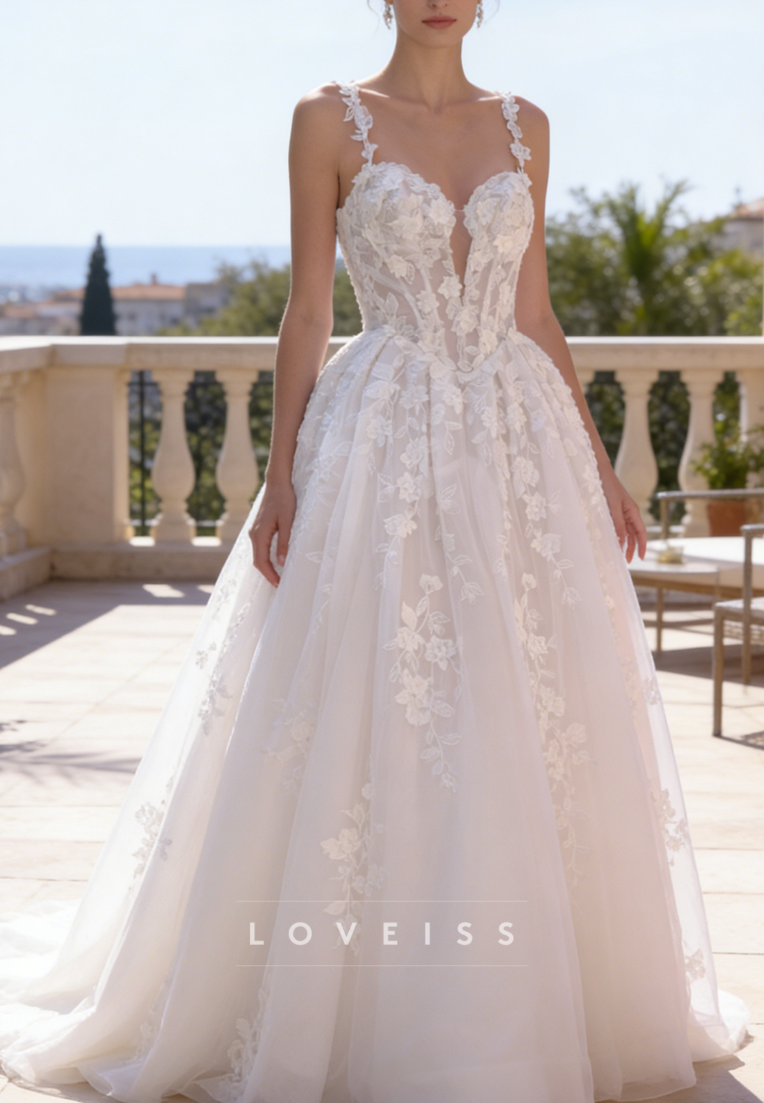 Sweetheart Straps Appliques Tulle A-Line Wedding Dress