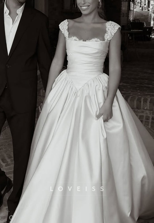 Sweetheart Straps Pleated Appliques A-Line Wedding Dress