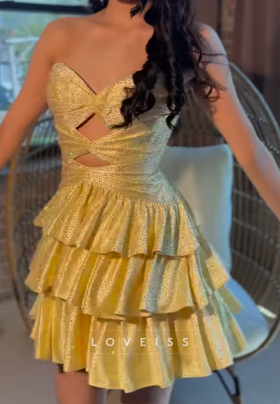 Sweetheart Tiered Sparkly A-Line Short Party Homecoming Dress