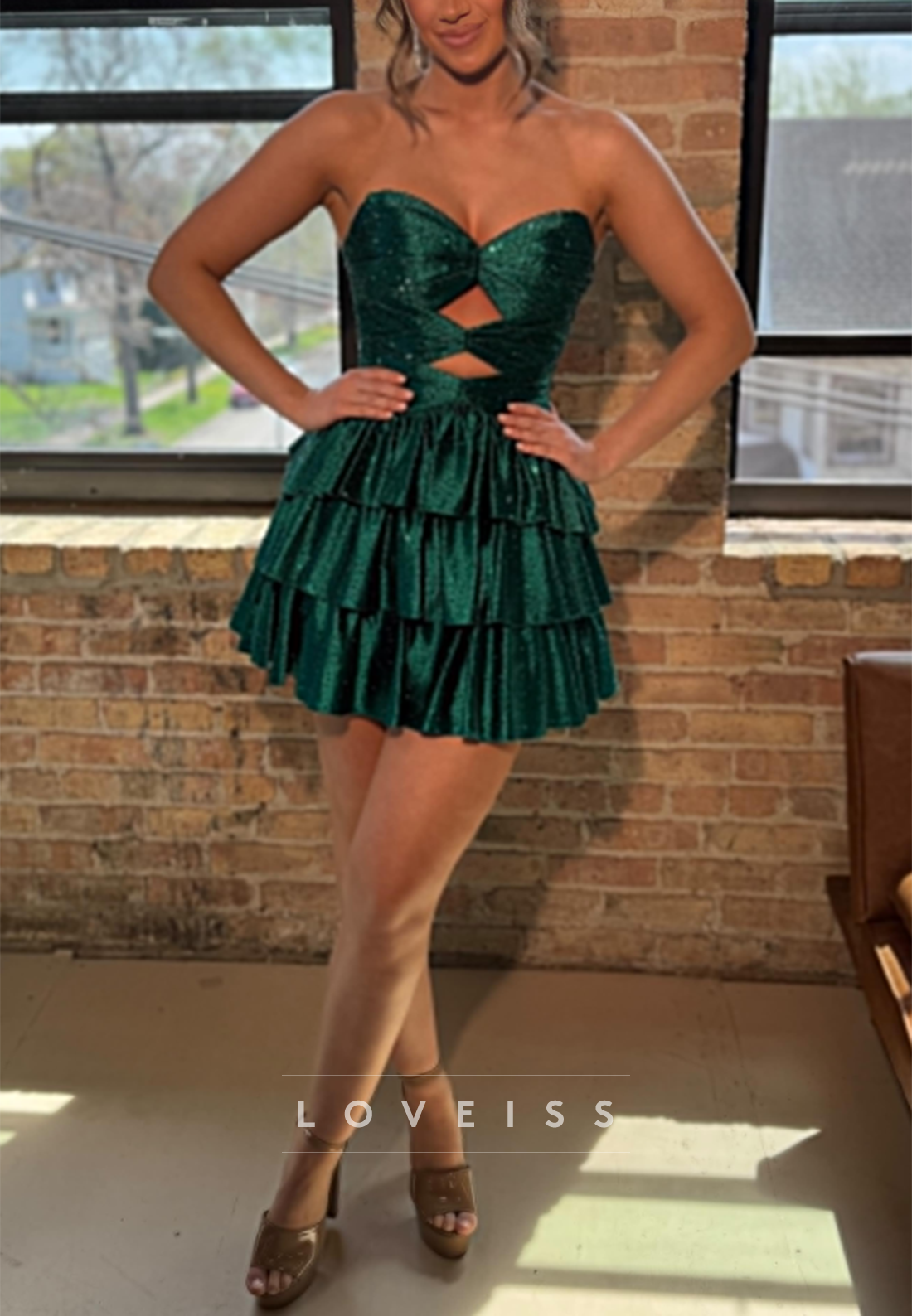 Sweetheart Tiered Sparkly A-Line Short Party Homecoming Dress