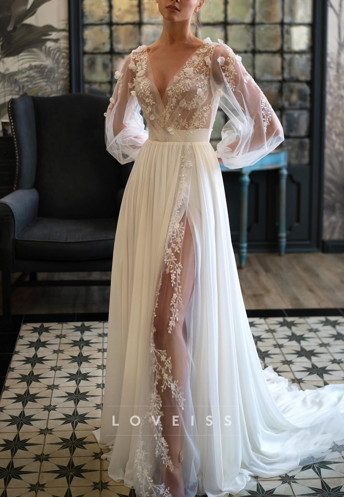V-Neck Appliques Pleated Long Sleeves A-Line Wedding Dress