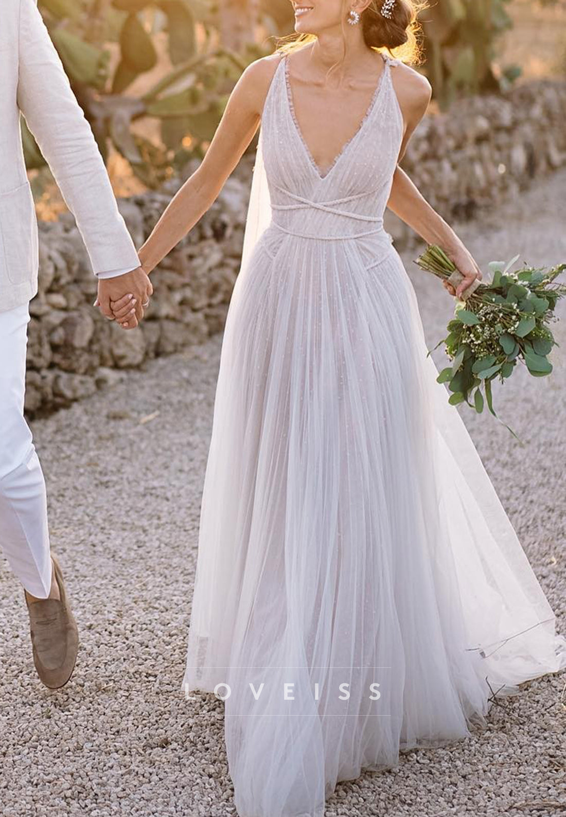 V-Neck Backless Sleeveless Tulle Pleated A-Line Summer Wedding Dress