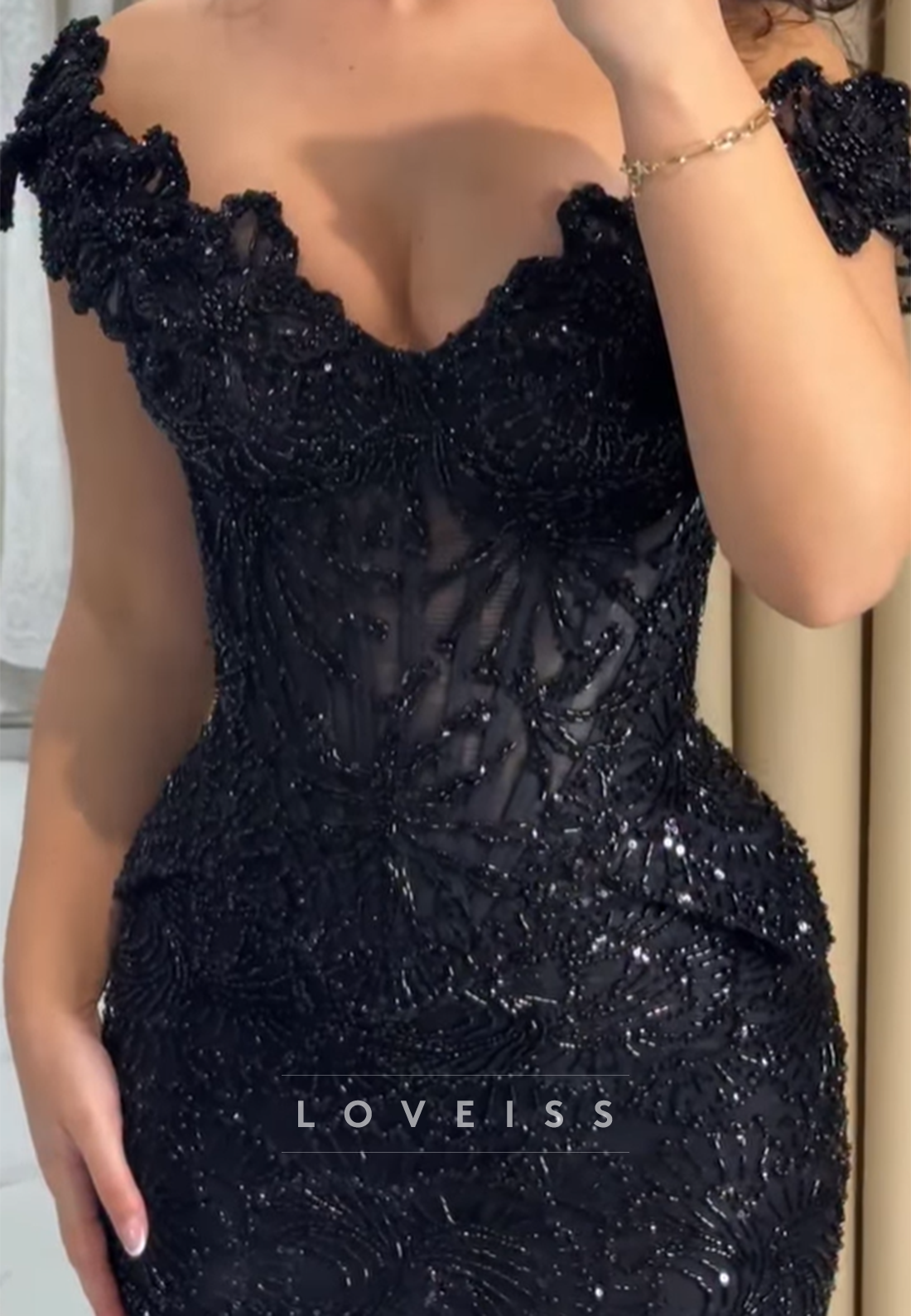 V-Neck Beaded Embroidery Appliques Mermaid Prom Dress