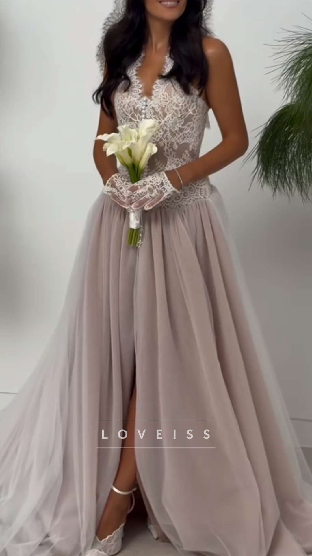 V-Neck Lace Appliques A-Line Wedding Dress