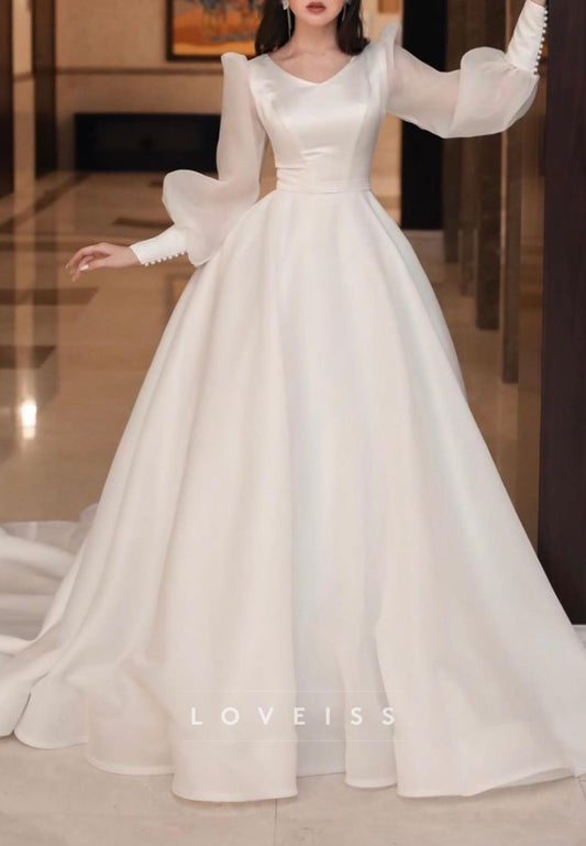 V-Neck Long Sleeveless Classic Wedding Dress