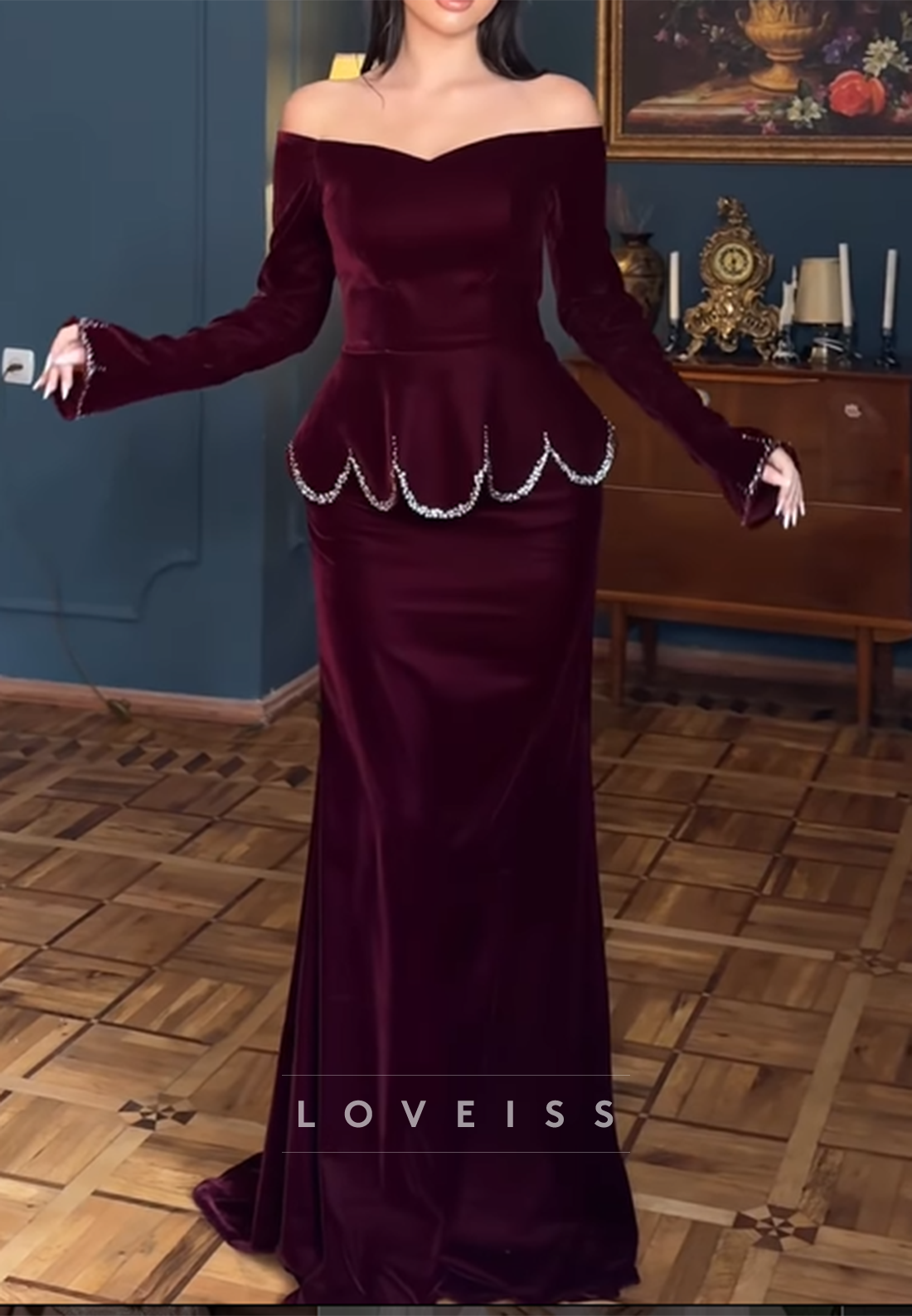 V-Neck Long Sleeves Beaded Mermaid Evening Dress