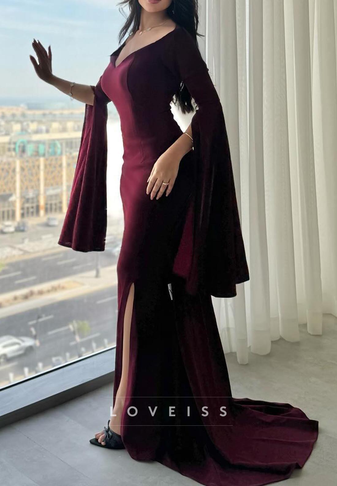 V-Neck Long Sleeves Bodycon Mermaid Evening Dress