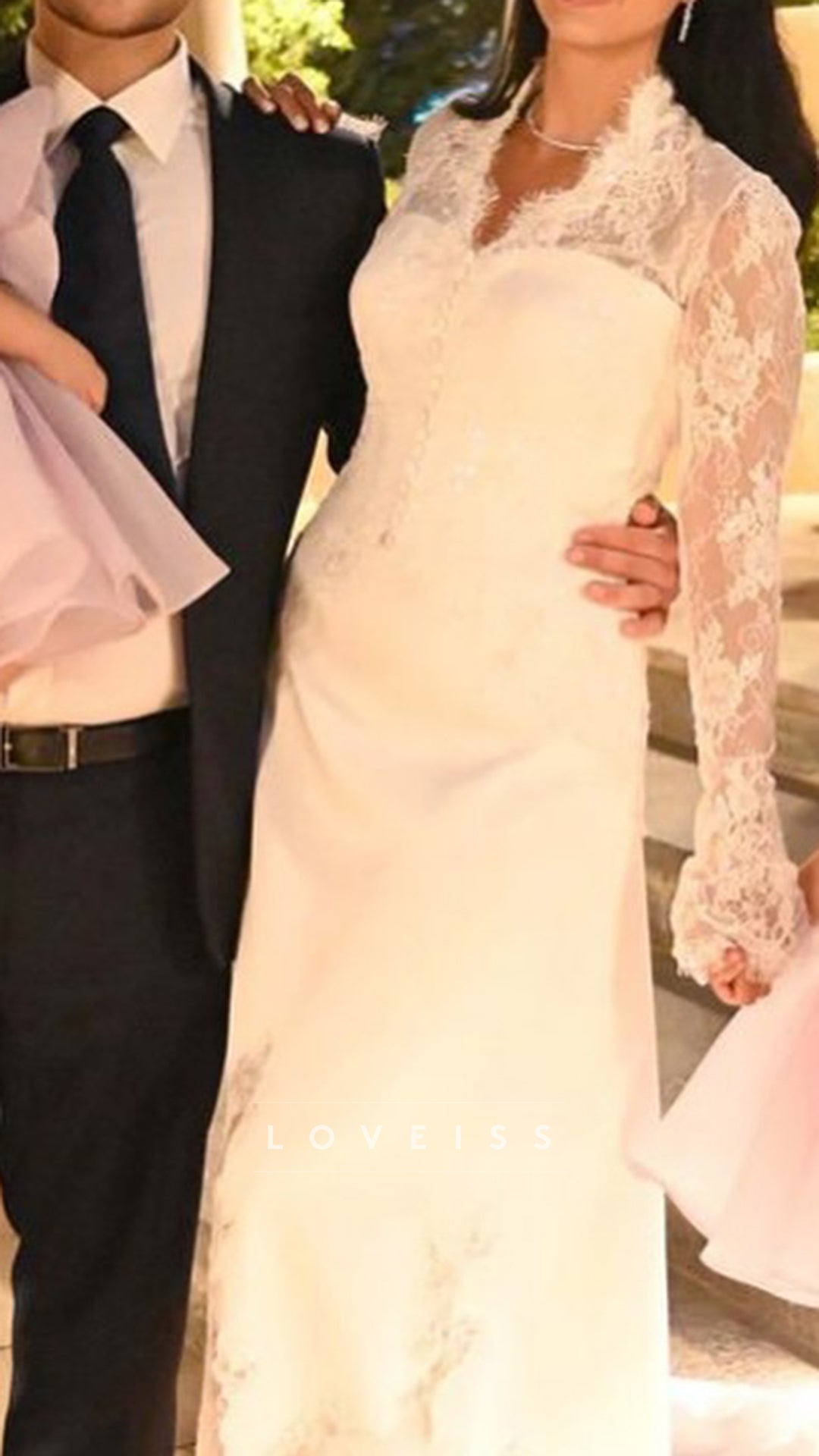 V-Neck Long Sleeves Button Appliques Lace A-Line Wedding Dress