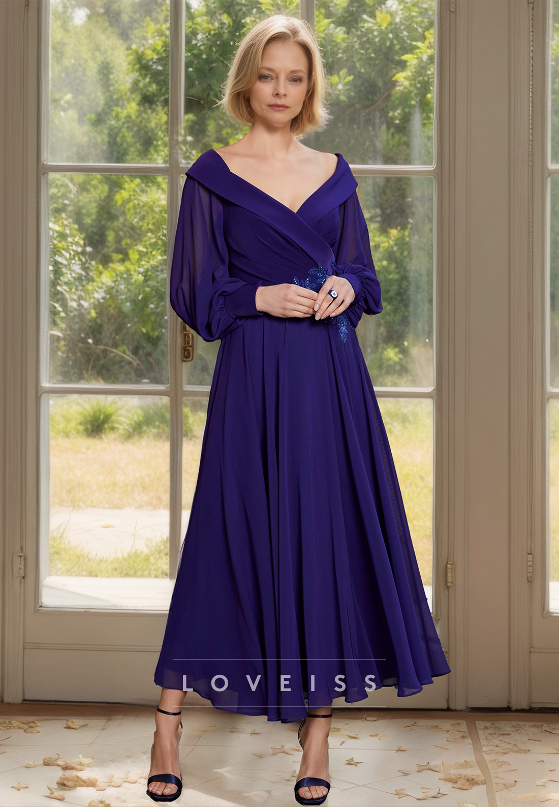 V-Neck Long Sleeves Chiffon Appliques Pleated A-Line Mother of Bride Dress