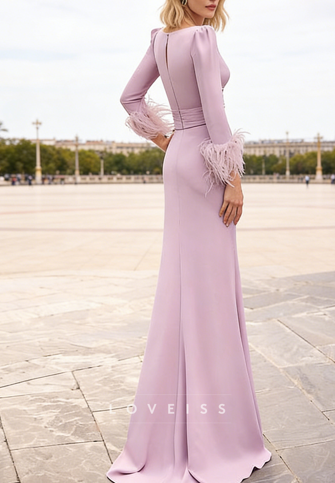 V-Neck Long Sleeves Feathered Mermaid Mother of Bride Dress