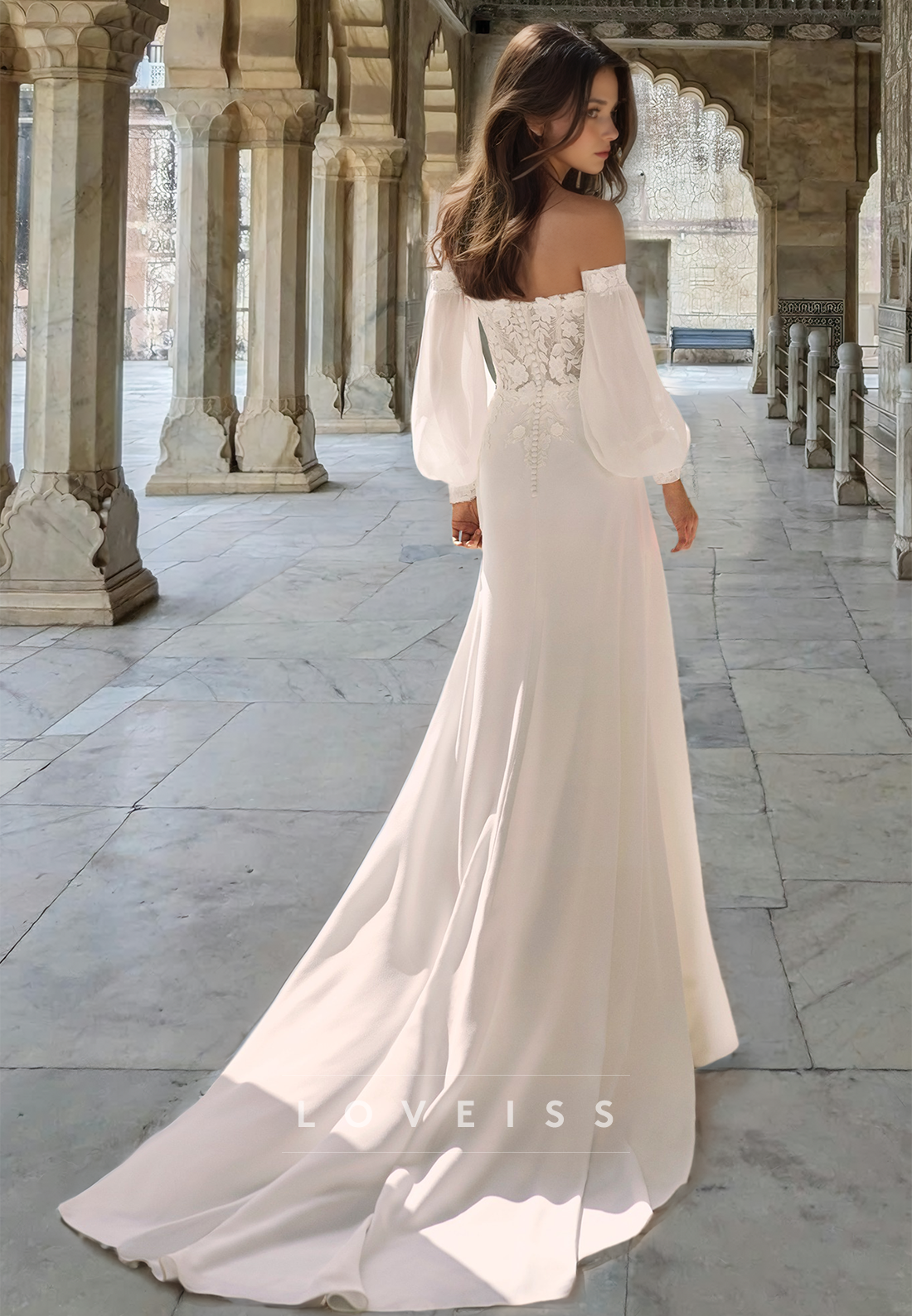 V-Neck Long Sleeves Floral Appliques Sleek Mermaid Beach Wedding Dress