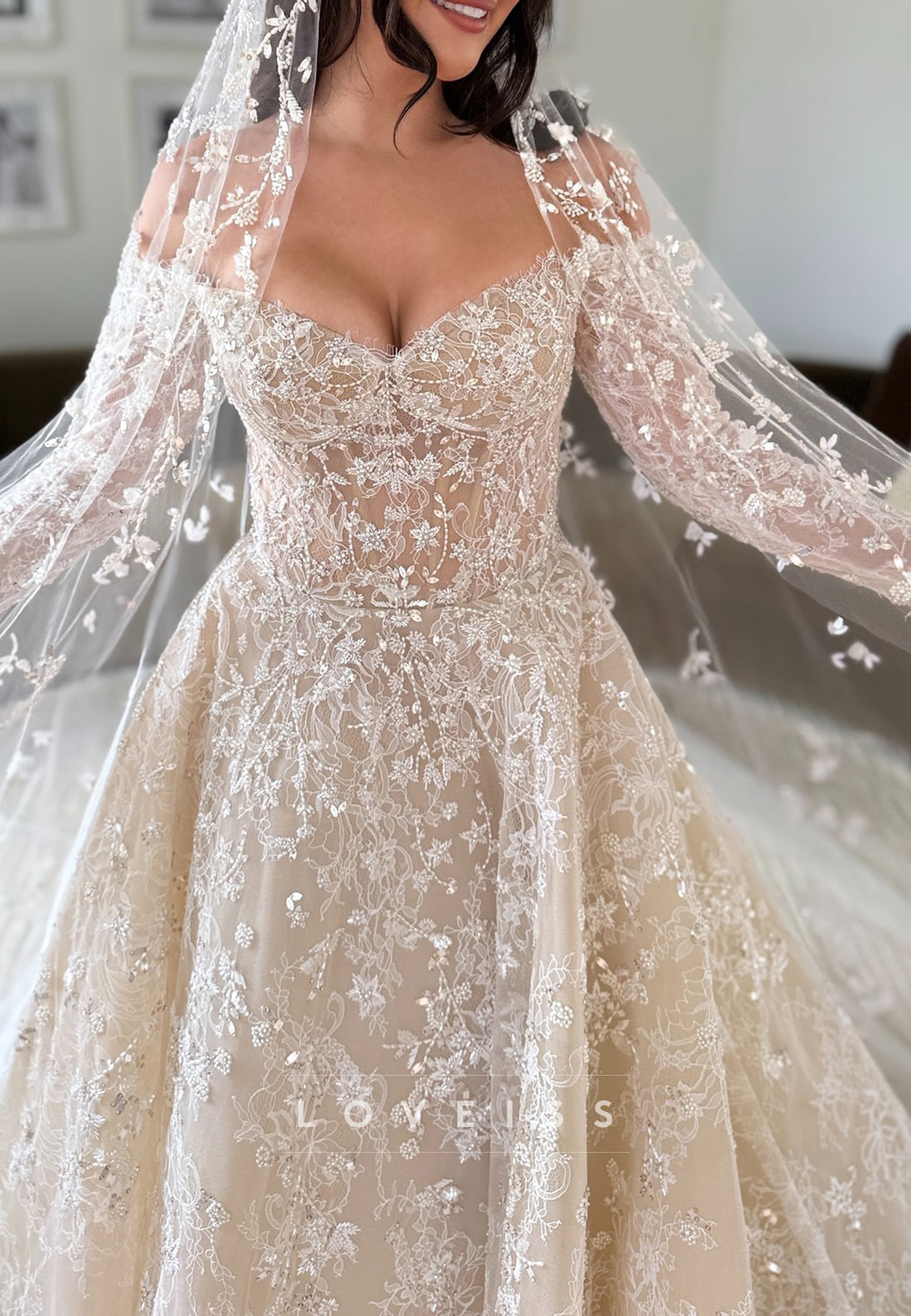 V-Neck Long Sleeves Lace Appliques A-Line Wedding Dress