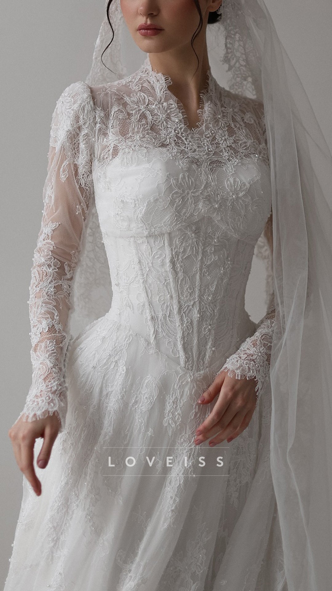 V-Neck Long Sleeves Lace Appliques A-Line Wedding Dress