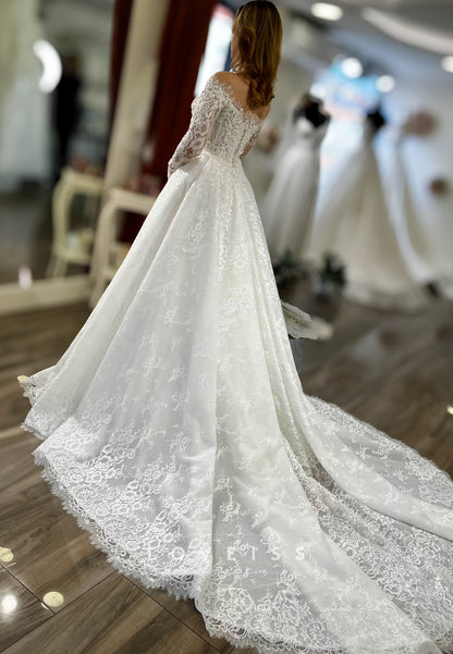 V-Neck Long Sleeves Lace Appliques A-Line Wedding Dress