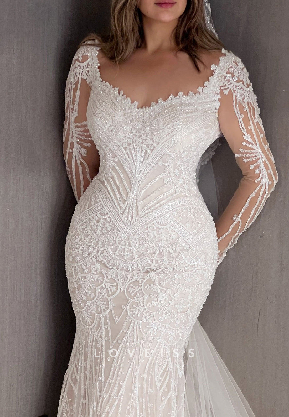 V-Neck Long Sleeves Lace Appliques Mermaid Wedding Dress