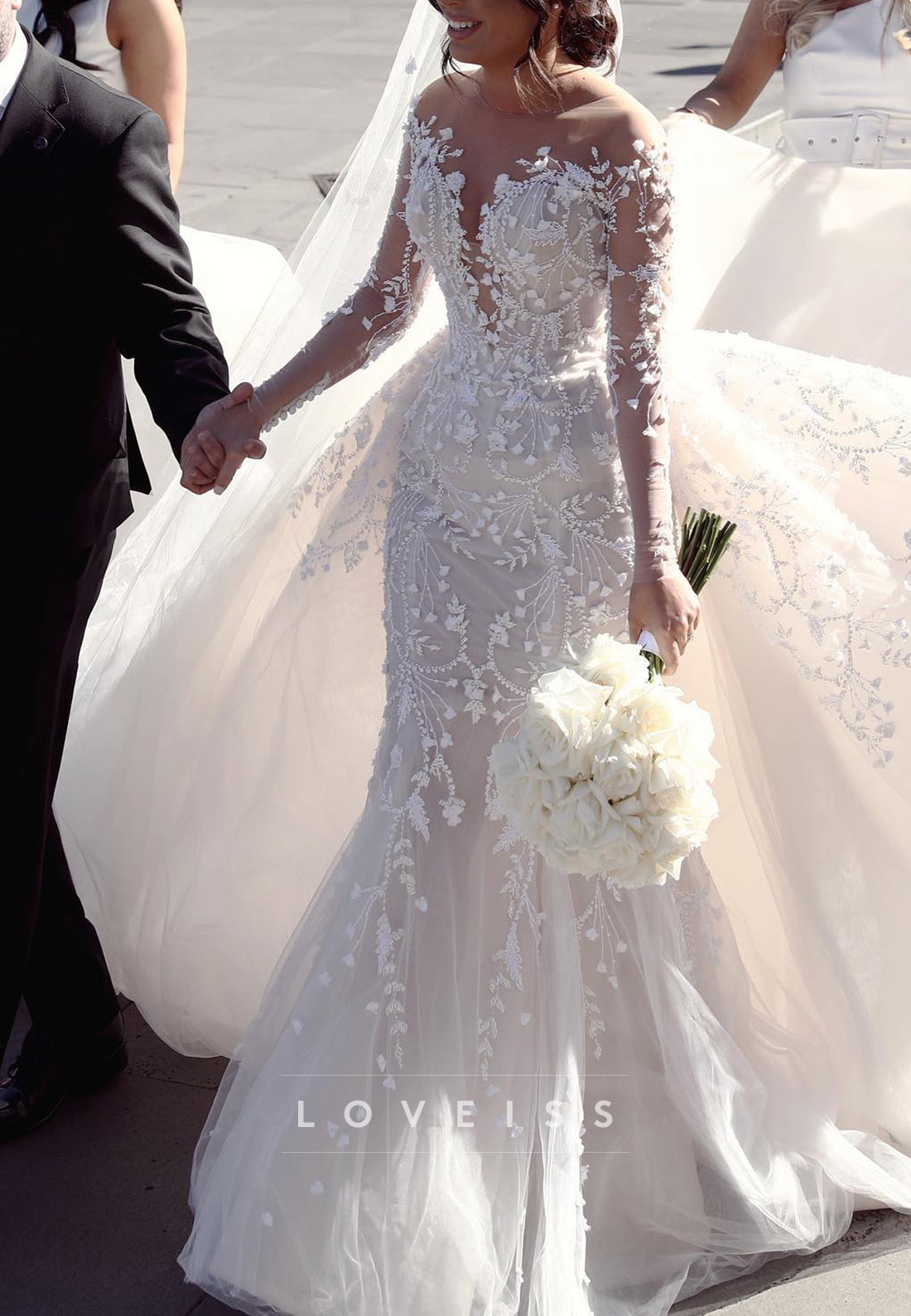 V-Neck Long Sleeves Lace Appliques Mermaid Wedding Dress