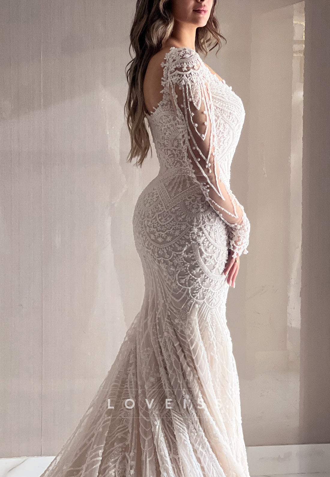 V-Neck Long Sleeves Lace Appliques Mermaid Wedding Dress